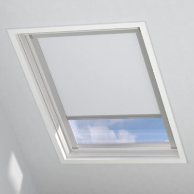 Skylight Mick Blackout White image of Stores fenêtre de toit made of 75% polyester